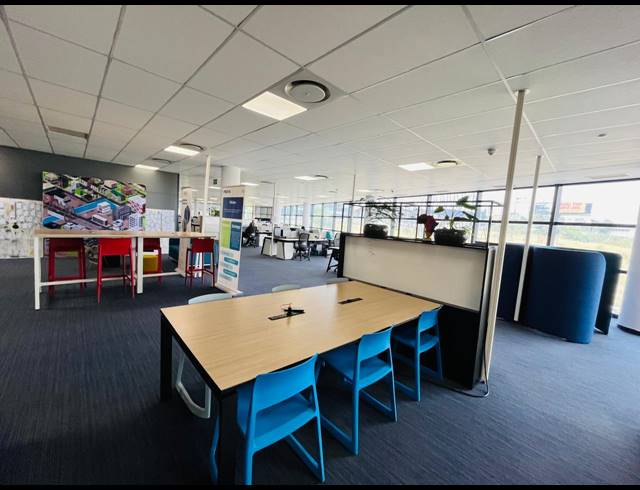 2,495M² OFFICE TO LET IN NOORDWYK